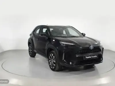 Usado Toyota Yaris Cross Active 116 CV (85 kW) 2022 Negro SUV