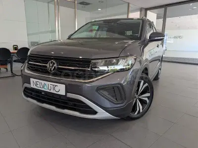 Usado VW T-Cross Life 116 CV (85 kW) 2024 Gris / plata SUV