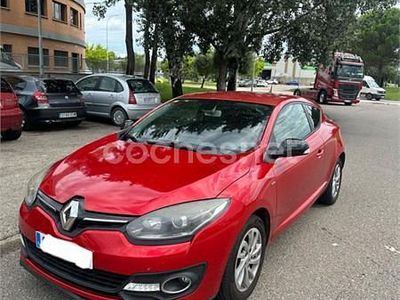Rojo Usado 2016 Renault Mégane IV LIMITED Coupe | 7900 € (Precio justo)