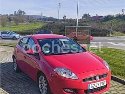 Usado Fiat Bravo Dynamic 120 CV (88 kW) 2007 Rojo Utilitario