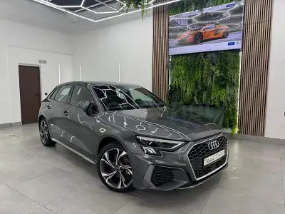 Usado Audi A3 S-Line 204 CV (150 kW) 2023 Gris / plata Berlina