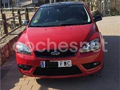 Usado Ford Focus Cabriolet Titanium 136 CV (100 kW) 2007 Rojo Descapotable