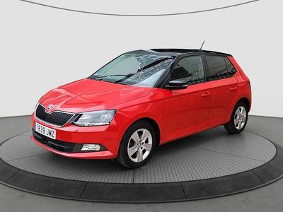 Usado Skoda Fabia Ambition 90 HP (66 kW) 2016 Vermelho