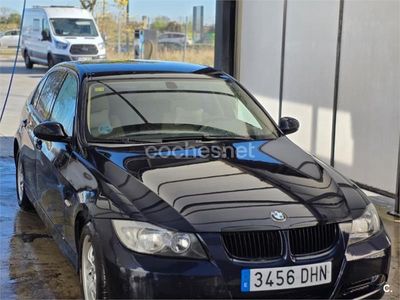 Usado BMW 320 170 CV (125 kW) 2005 Azul Familiar