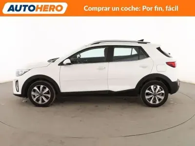 Usado Kia Stonic 101 CV (74 kW) 2025 Blanco SUV