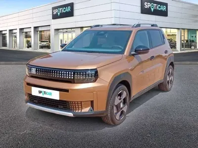 Usado Fiat Grande Panda La Prima 111 CV (81 kW) 2025 Marrón Utilitario
