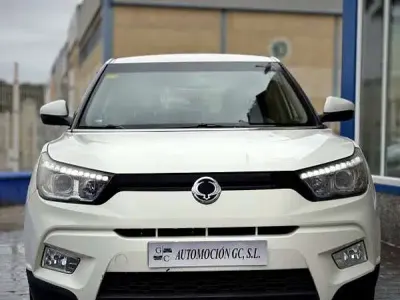 Usado SsangYong Tivoli 128 CV (94 kW) 2016 Blanco SUV
