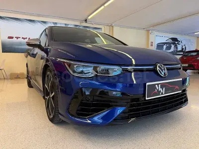 Usado VW Golf VIII R 320 CV (235 kW) 2021 Azul Berlina