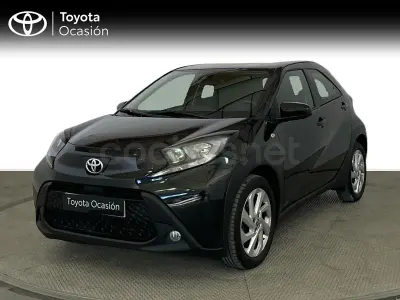 Usado Toyota Aygo X Play 72 CV (52 kW) 2024 Negro SUV