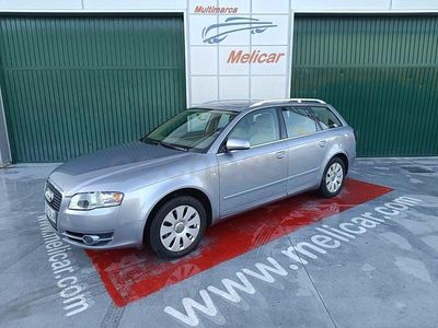 Usado Audi A4 140 CV (102 kW) 2005 Gris / plata Familiar