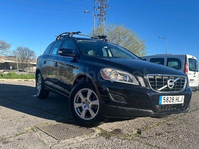 Usado Volvo XC60 Momentum 136 CV (100 kW) 2012 Negro SUV