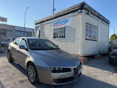 Usado Alfa Romeo 159 Distinctive 150 CV (110 kW) 2008 Gris / plata Berlina