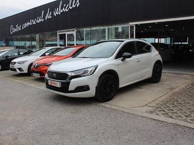Usado DS Automobiles DS4 Crossback Style 120 CV (88 kW) 2018 Blanco SUV