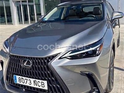 Usado Lexus NX450h+ 306 CV (225 kW) 2025 Gris / plata SUV