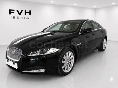 Usado Jaguar XF Luxury 200 CV (147 kW) 2013 Negro Berlina