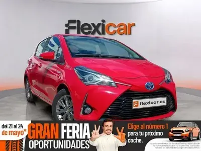 Brugt Toyota Yaris Hybrid Active 100 HK (73 kW) 2019 Rød