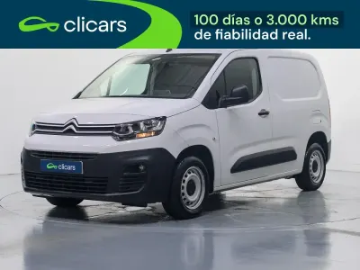 Usado Citroën Berlingo 100 CV (73 kW) 2022 Blanco Monovolumen