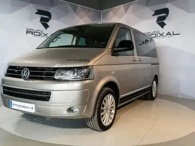 Usado VW Multivan Highline 180 CV (132 kW) 2012 Marrón Monovolumen