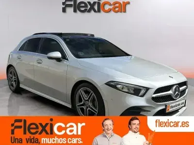Usado Mercedes A180 116 CV (85 kW) 2018 Gris Berlina