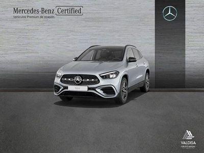 Gris / plateado Usado 2025 Mercedes GLA200 SUV | 44.200 € (Precio justo)