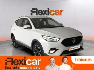 Usado MG ZS Luxury 111 CV (81 kW) 2023 Blanco SUV