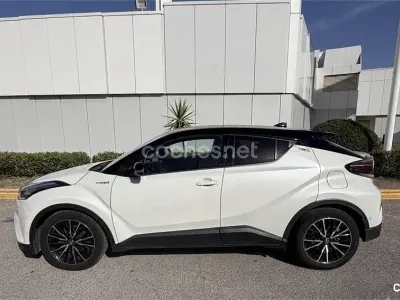 Usado Toyota C-HR Advance 122 CV (89 kW) 2018 Blanco SUV