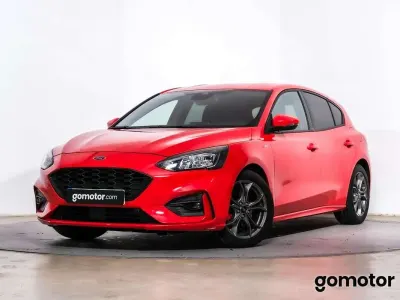 Usado Ford Focus ST-Line X 125 CV (91 kW) 2022 Rojo Berlina