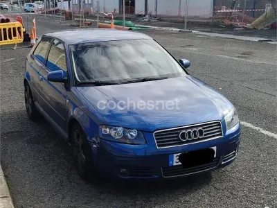 Käytetty Audi A3 Ambiente 140 HP (102 kW) 2004 Sininen Viistoperä