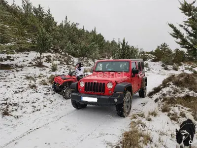 Usado Jeep Wrangler Unlimited Rubicon 200 CV (147 kW) 2018 Rojo SUV