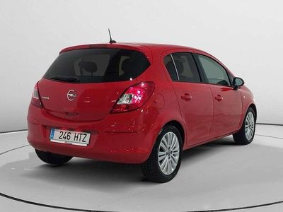 Usado Opel Corsa Selective 90 CV (66 kW) 2013 Rojo Utilitario