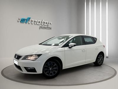 Usado Seat Leon Style 130 CV (95 kW) 2018 Blanco Berlina