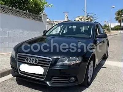 Usado Audi A4 120 CV (88 kW) 2010 Negro Familiar