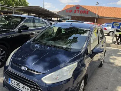 Usado Ford B-MAX Trend 100 CV (73 kW) 2014 Azul Monovolumen