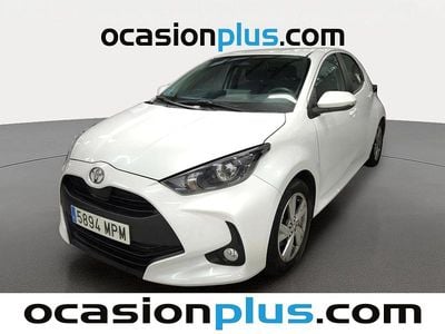 Blanco Usado 2024 Toyota Yaris Hybrid Active Utilitario | 16.773 € (Buen precio)