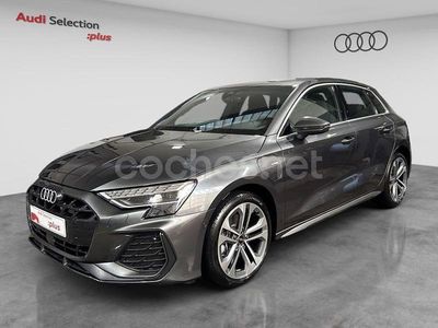 Gris / plata Usado 2025 Audi A3 S-Line Berlina | 39.900 € (Caro)
