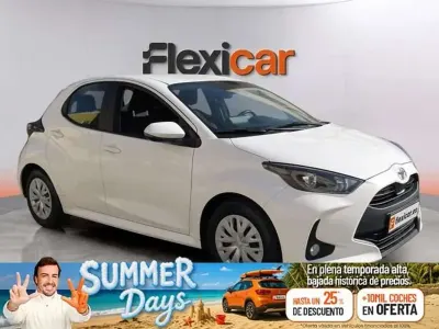 Usado Toyota Yaris Edition 125 CV (91 kW) 2023 Blanco Utilitario