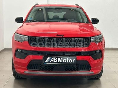 Rojo Usado 2024 Jeep Compass Altitude SUV | 28.500 € (Precio justo)