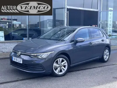 Usado VW Golf VIII Life 110 CV (80 kW) 2020 Gris Utilitario