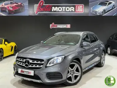 Usado Mercedes GLA180 122 CV (89 kW) 2019 Gris / plata SUV