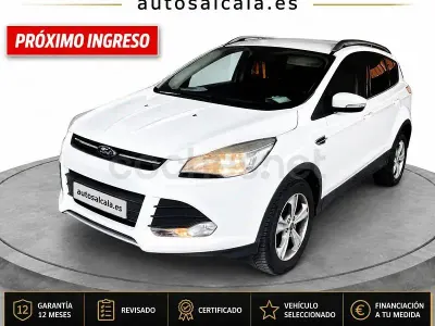 Usado Ford Kuga Trend 150 CV (110 kW) 2013 Blanco SUV