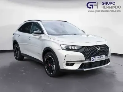 Usado DS Automobiles DS3 Crossback Performance 130 CV (95 kW) 2022 Gris SUV