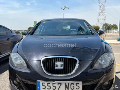Usado Seat Leon Sport 150 CV (110 kW) 2009 Negro Utilitario