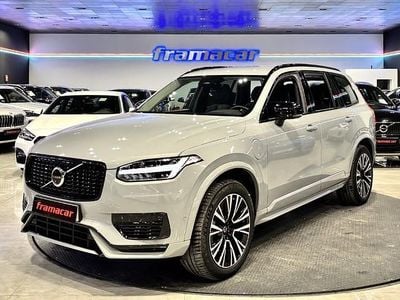 Gris / plata Usado 2024 Volvo XC90 Plus SUV | 59.900 € (Precio justo)