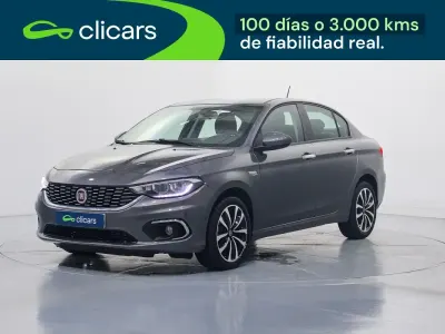 Usado Fiat Tipo Lounge 95 CV (69 kW) 2020 Gris Berlina