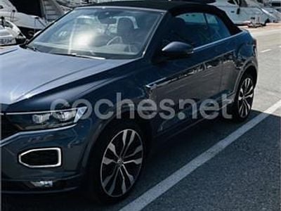 Usado VW T-Roc Style 150 CV (110 kW) 2021 Gris / plata SUV