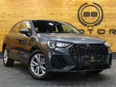 Usado Audi Q3 Sportback S-Line 245 CV (180 kW) 2022 Gris / plata SUV