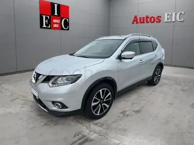 Usado Nissan X-Trail Tekna 150 CV (110 kW) 2020 Gris / plata SUV