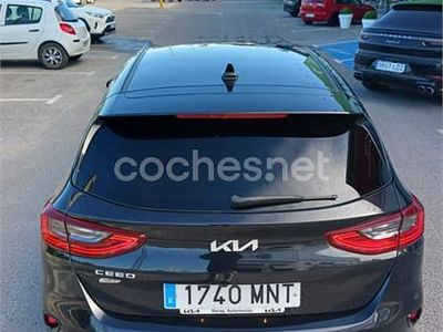 Negro Usado 2024 Kia Ceed Utilitario | 23.000 € (Un poco caro)