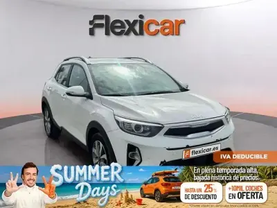 Usado Kia Stonic 100 CV (73 kW) 2022 Blanco SUV