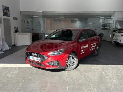 Novo Hyundai i30 N Line 96 HP (70 kW) 2025 Vermelho Sedan